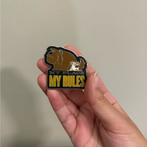 Secret life of pets pin - universal studios  - My Place My Rules